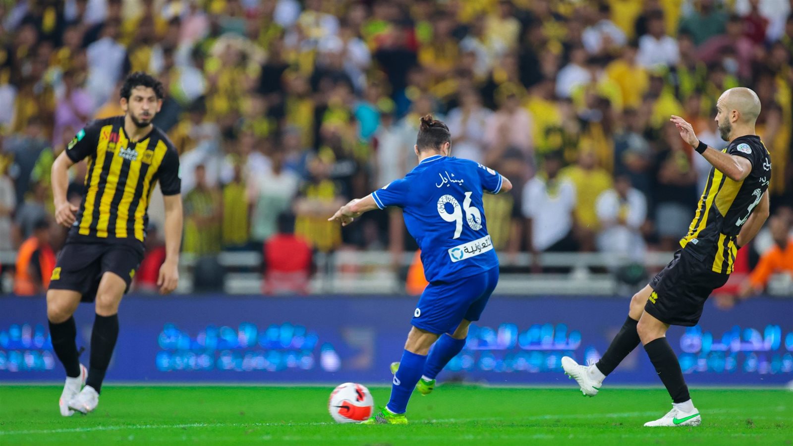 مواجهة نارية موعد مباراة الهلال والاتحاد في ربع نهائي دوري أبطال آسيا