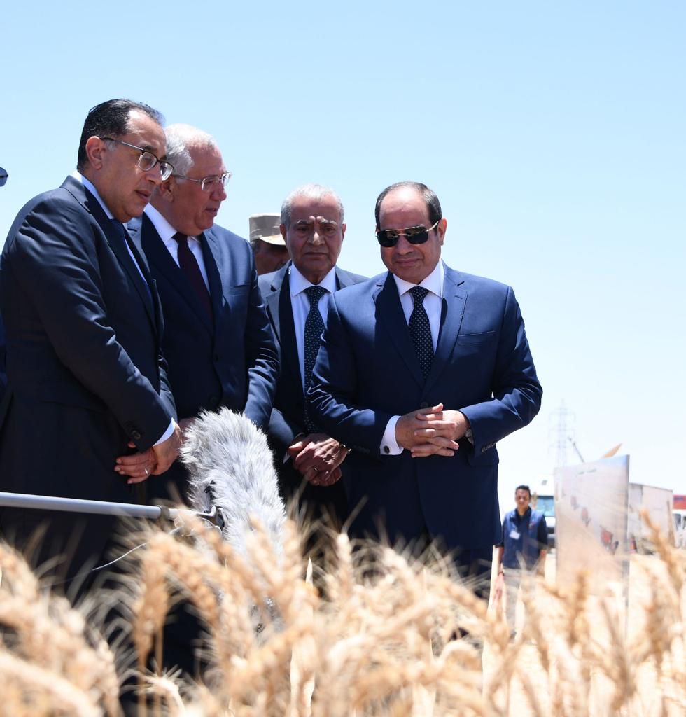 السيسي في شرق العوينات