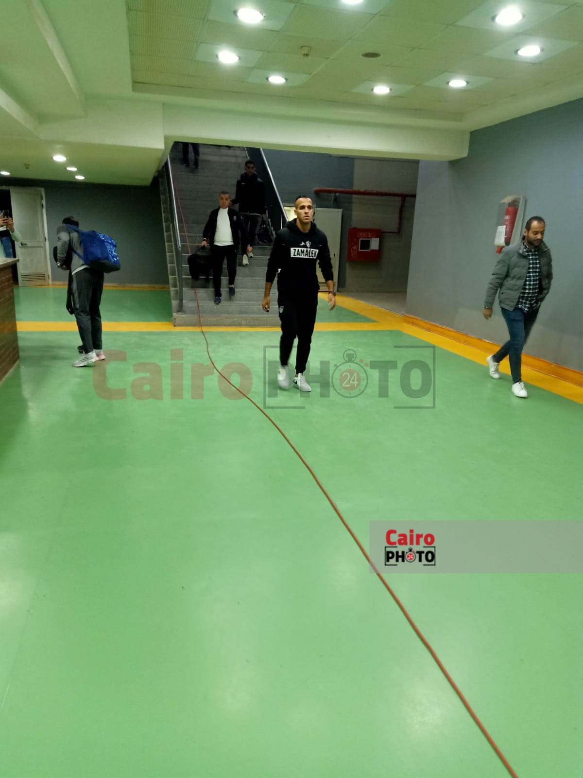 وصول فريق الزمالك لملعب برج العرب (9)