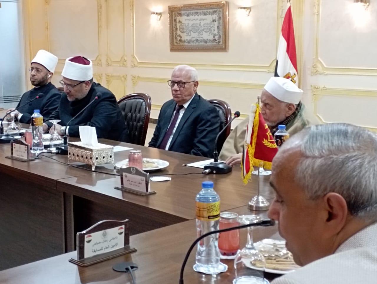 محافظ بورسعيد ووزير الأوقاف يلتقيان رؤساء مسابقات القرآن ووفود العالم المشاركة بمسابقة بورسعيد الدولية