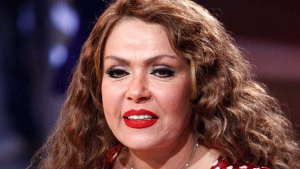 الفنانة لوسي