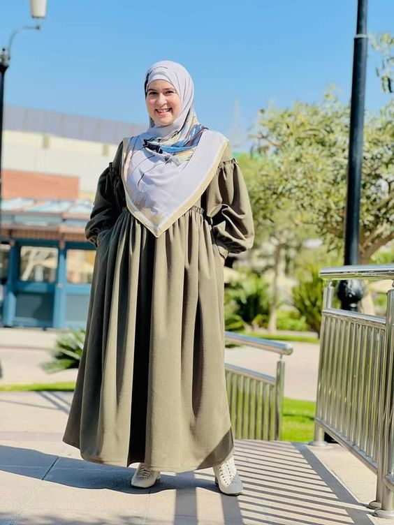 ملابس المحجبات الطويلة