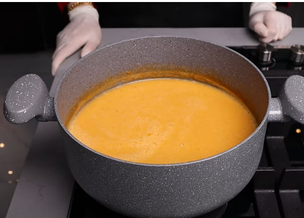 طريقة عمل شوربة العدس الفلسطينية