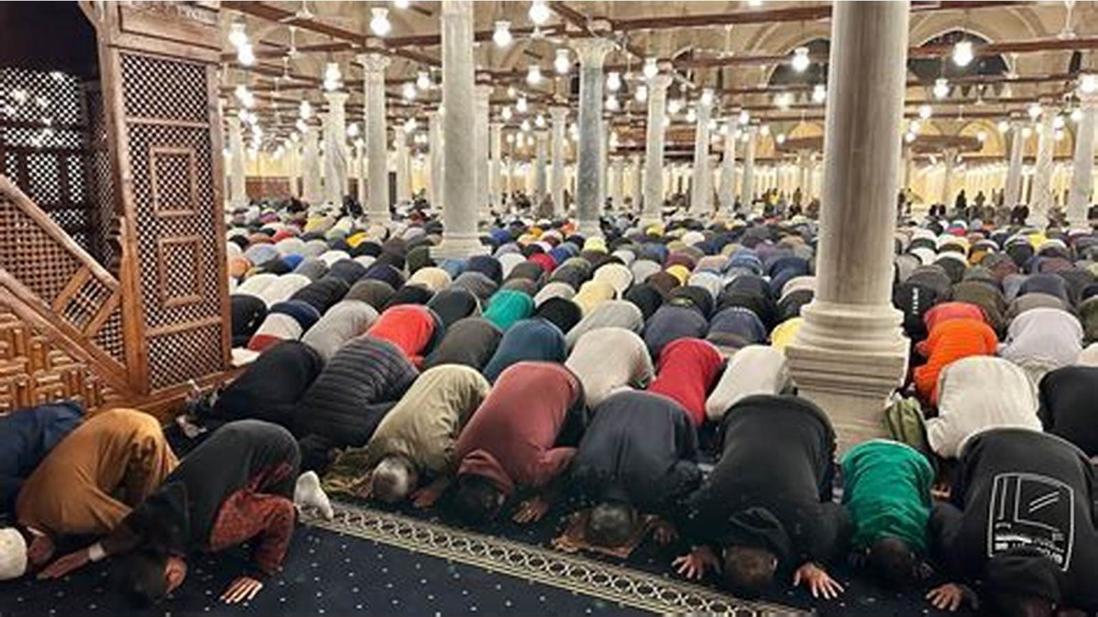 كيفية صلاة الجماعة الجهرية