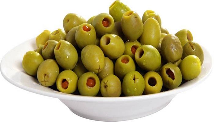 طريقة عمل الزيتون الأخضر