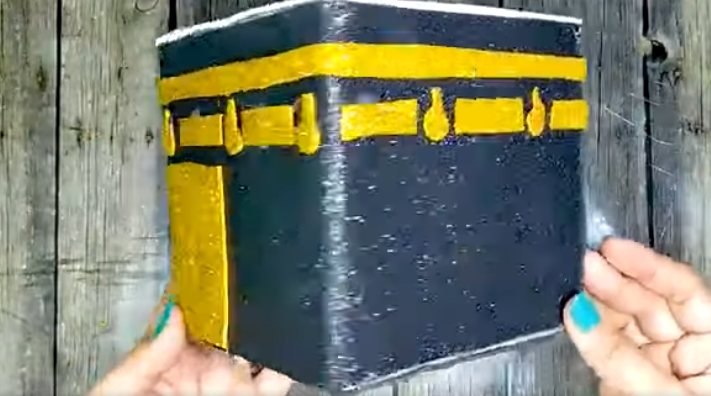 طريقة عمل مجسم الكعبة بالصور