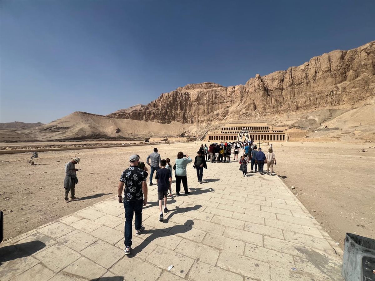 &nbsp;الصور الأولي لمعبد حتشبسوت بالأقصر بعد الانتهاء أعمال النظافة