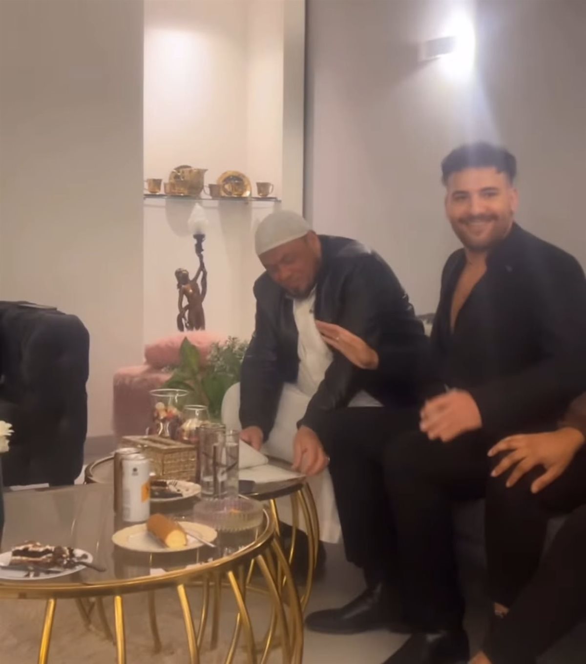 كتب كتاب مطرب المهرجانات مسلم على فتاة من خارج الوسط الفني