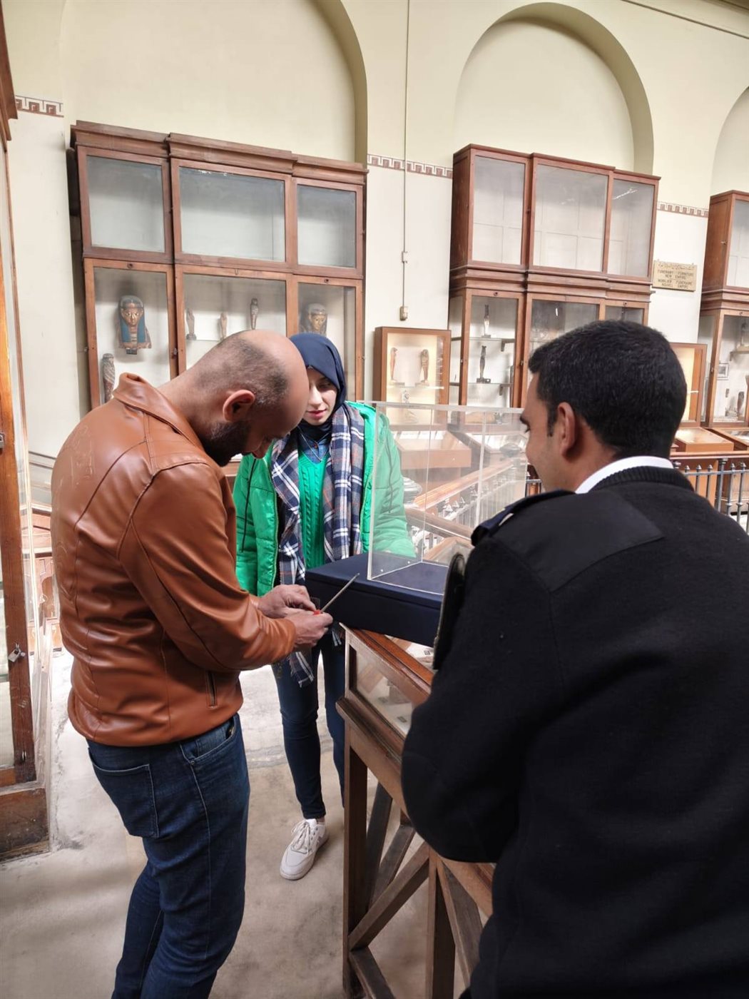 تمثال نادر لـ المعبود أنوبيس