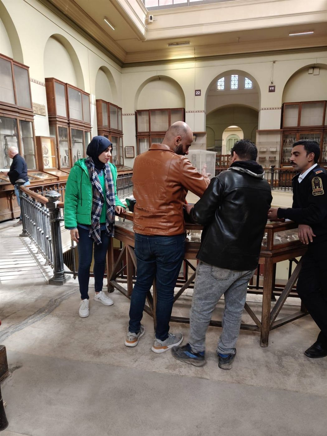 تمثال نادر لـ المعبود أنوبيس