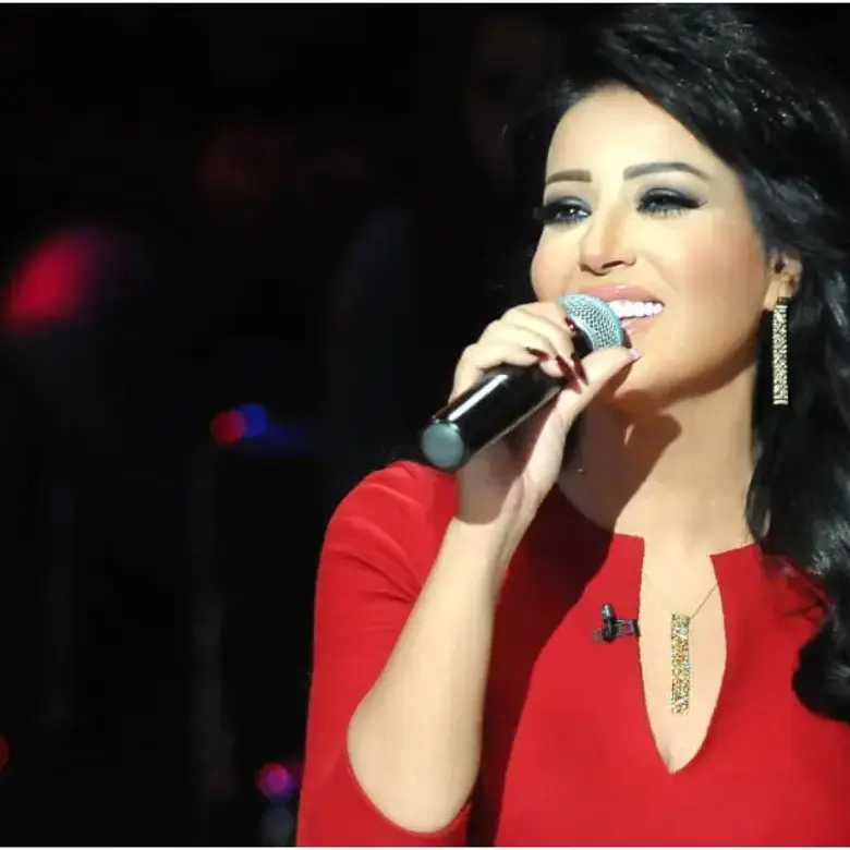 النجمة سمية الخشاب