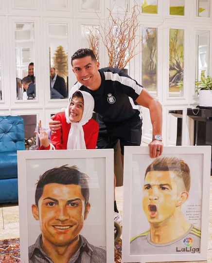 كريستيانو رونالدو رفقة الفنانة الإيرانية فاطمة حمامي نصر آبادي