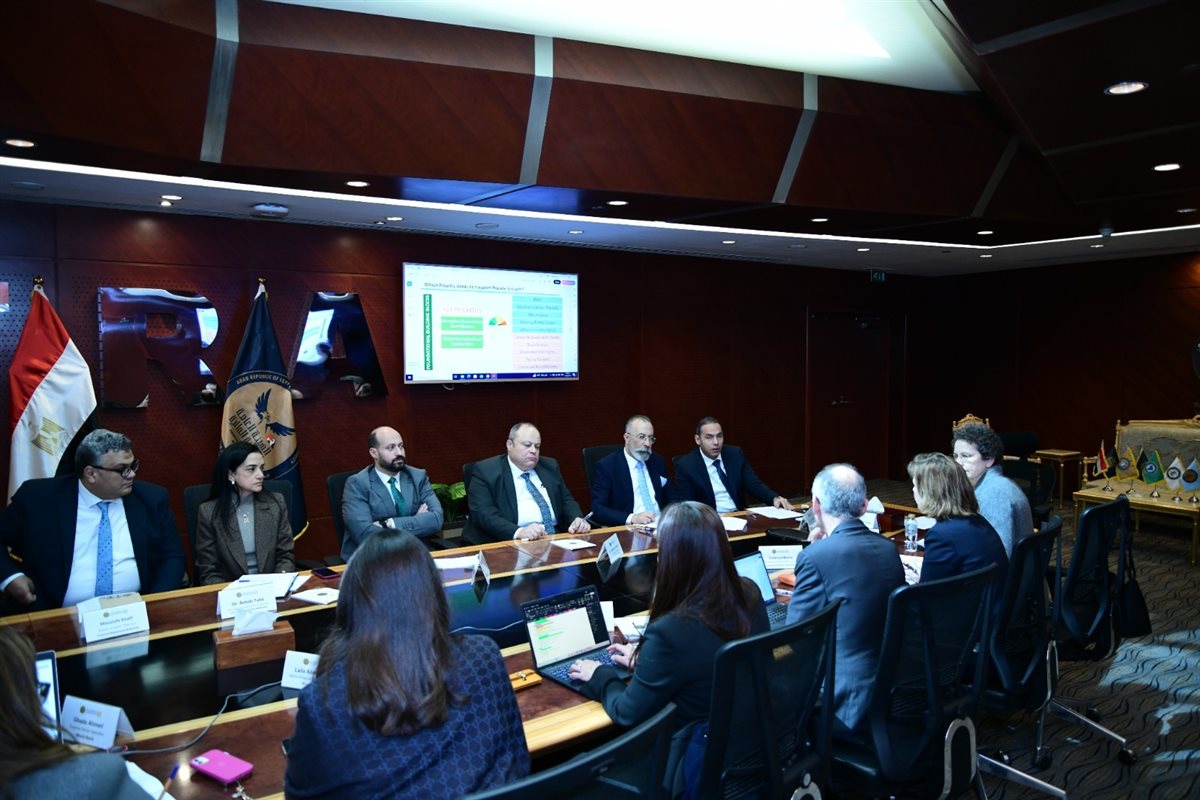 اثناء الاجتماع