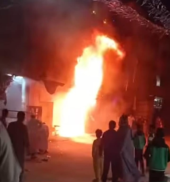 حريق بسبب الالعاب الناريه في إسنا