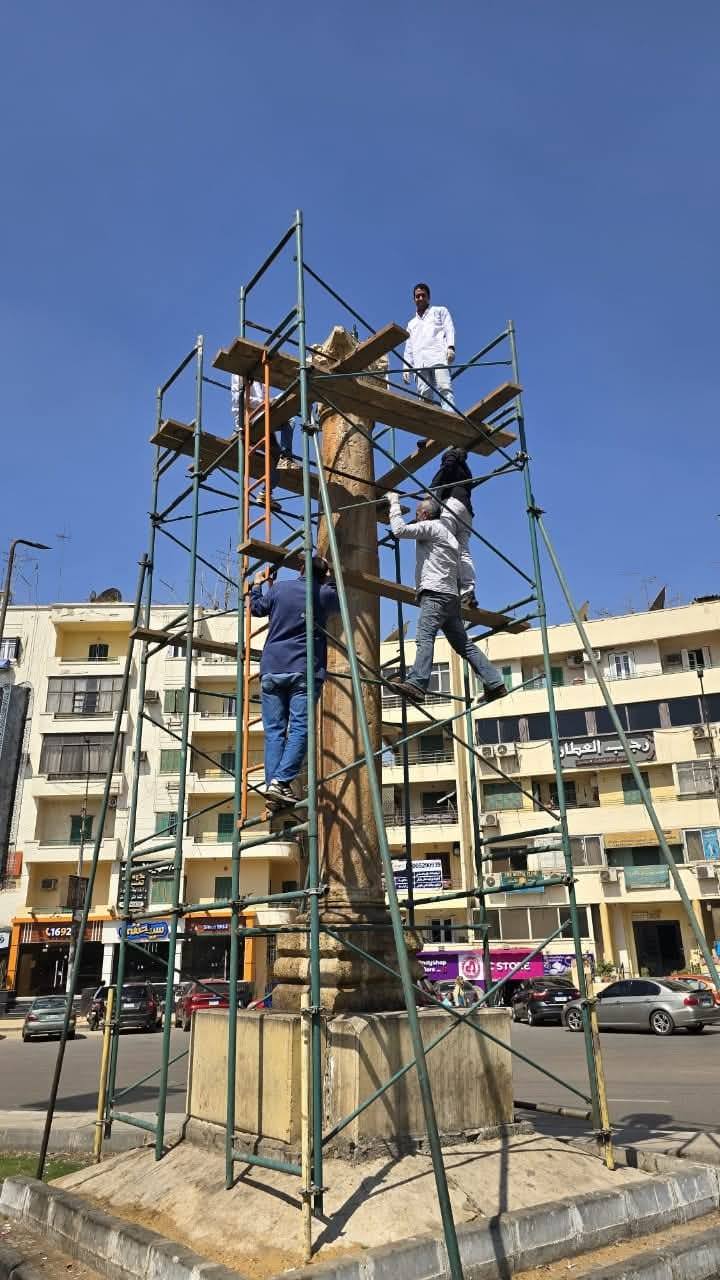 ترميم عمود ميدان تريومف بمصر الجديدة
