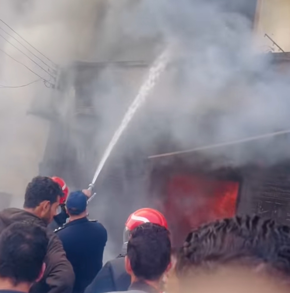 السيطرة على حريق نشب داخل كافتيريا في البحيرة