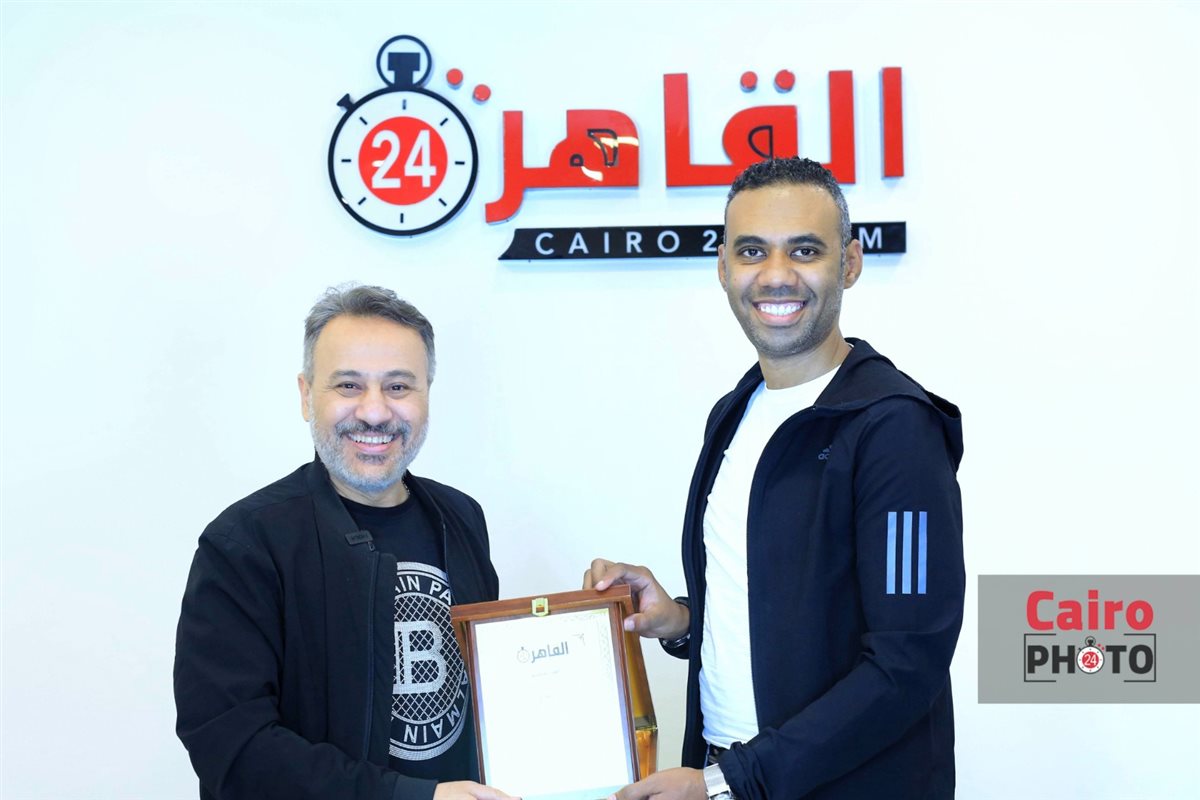 <strong>القاهرة 24 يكرم الفنان إيهاب فهمي عن نجاحه في مسلسل إش إش</strong>