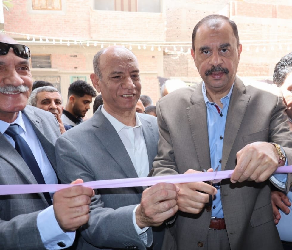 محافظ سوهاج يفتتح مسجد عبد الرحمن بن أبي بكر في قرية كوم أشقاو بمركز طما