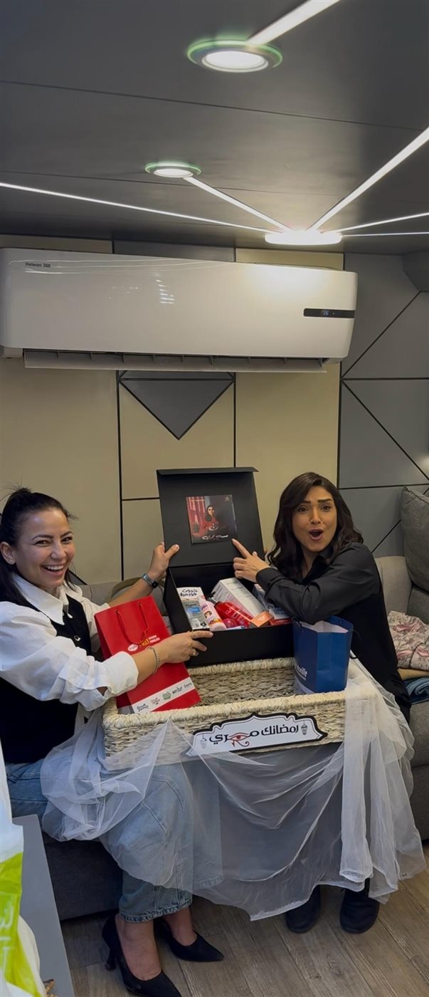 روجينا وهايدي عاصم