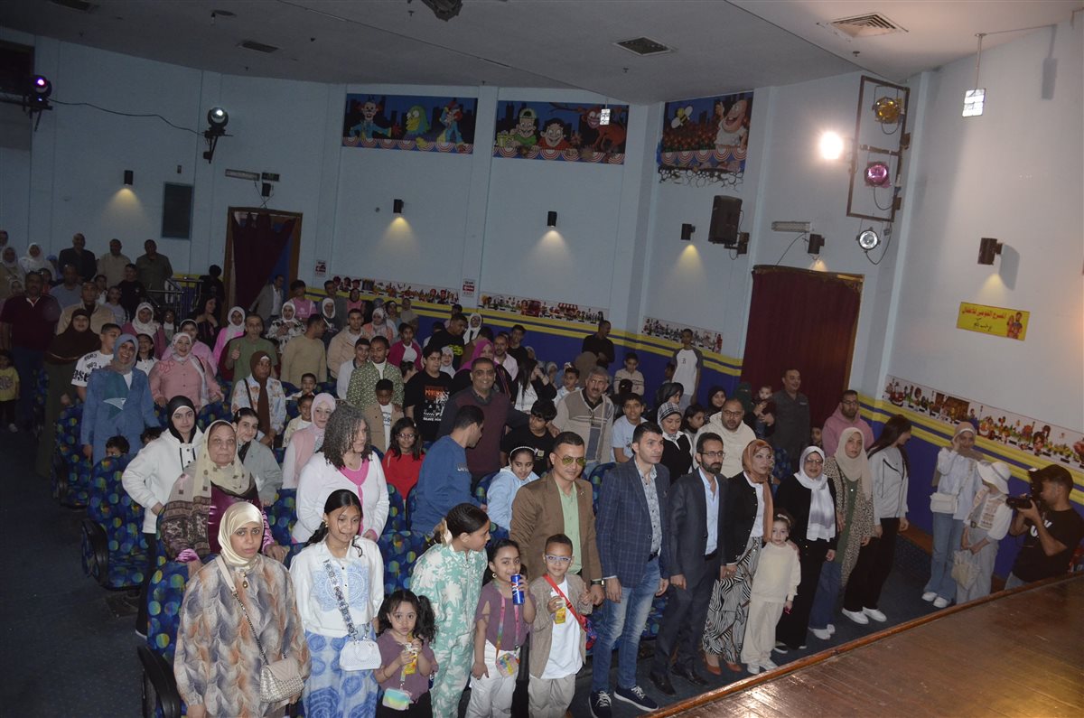 مسارح الدولة كاملة العدد