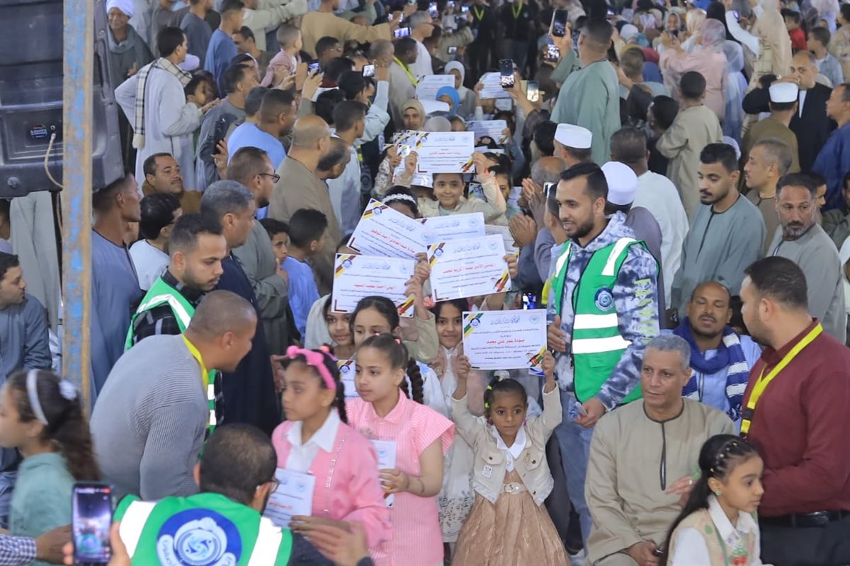 تكريم حفظة القرآن الكريم