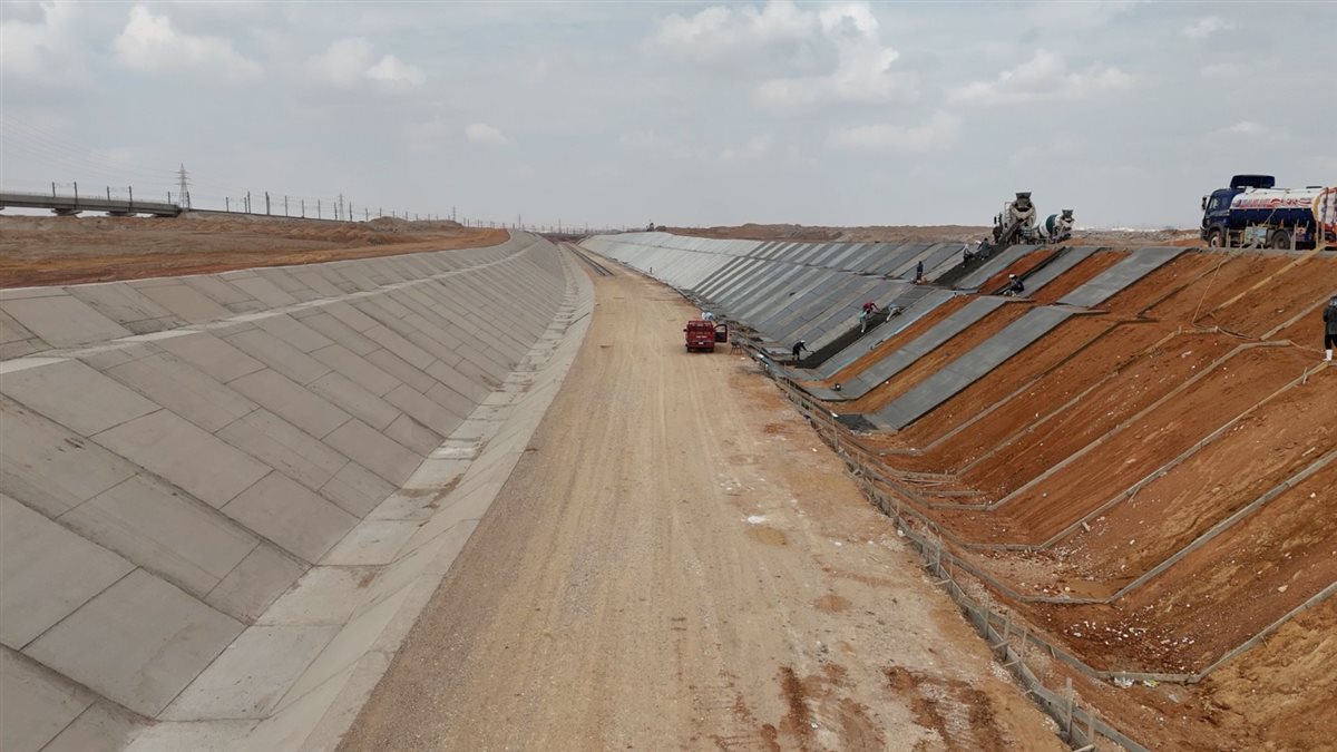 مشروع خط سكة حديد (الروبيكى/ العاشر من رمضان / بلبيس)