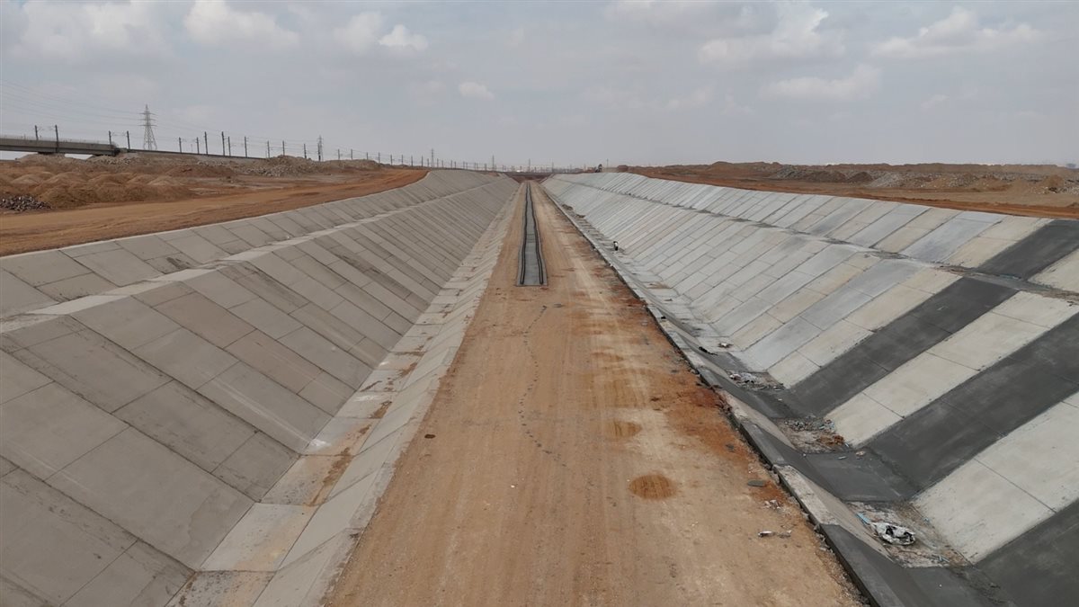 مشروع خط سكة حديد (الروبيكى/ العاشر من رمضان / بلبيس)