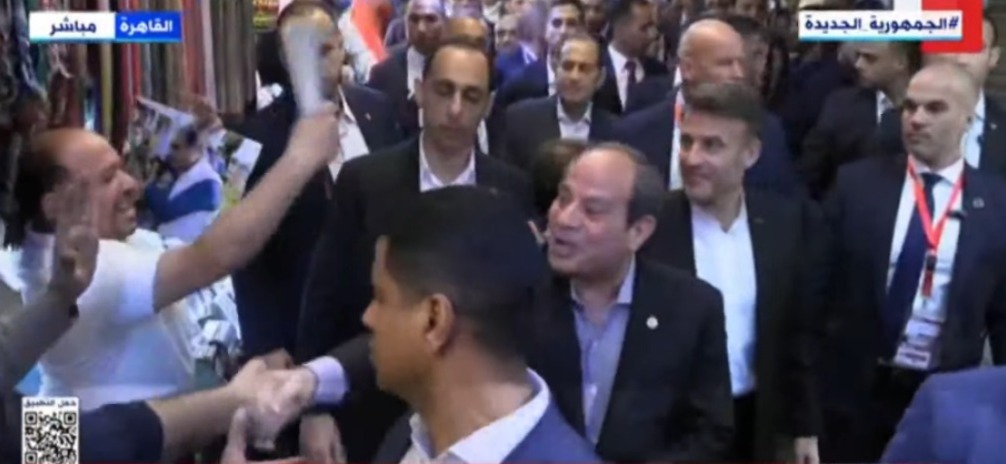 الرئيس السيسي يصطحب نظيره الفرنسي &nbsp;إيمانويل ماكرون في جولة بالقاهرة &nbsp;