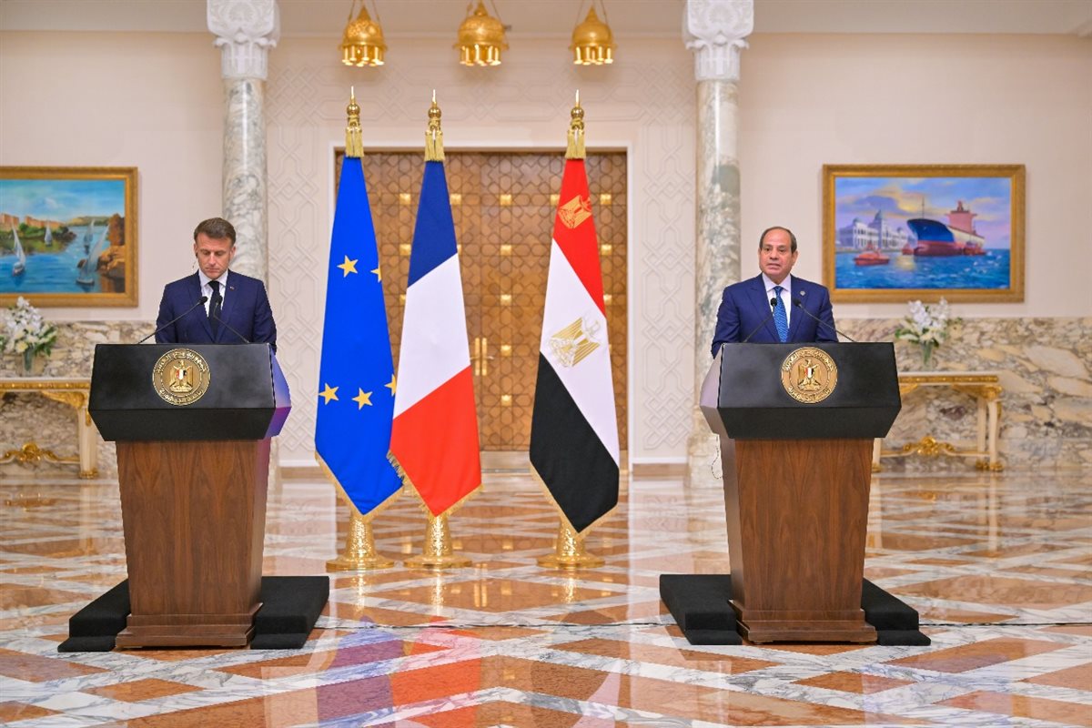 الرئيس السيسي والرئيس الفرنسي ماكرون