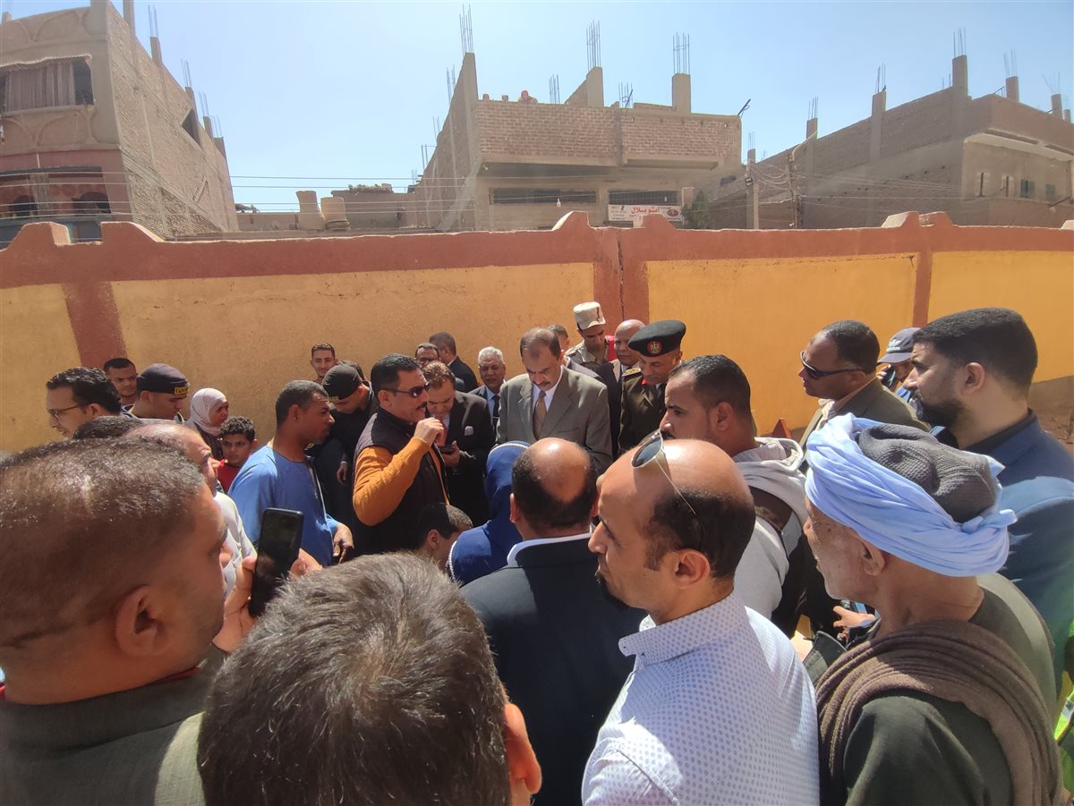 افتتاح المدرسة