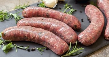 طريقة عمل السجق بالمنزل بالصور