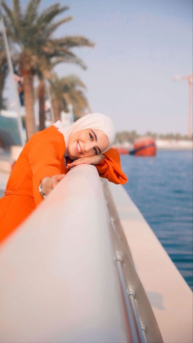 حركات تصوير للبنات المحجبات