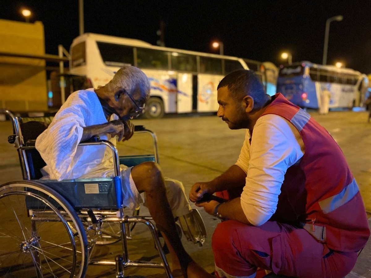 مساعدات الهلال الأحمر المصري للسودانيين&nbsp;