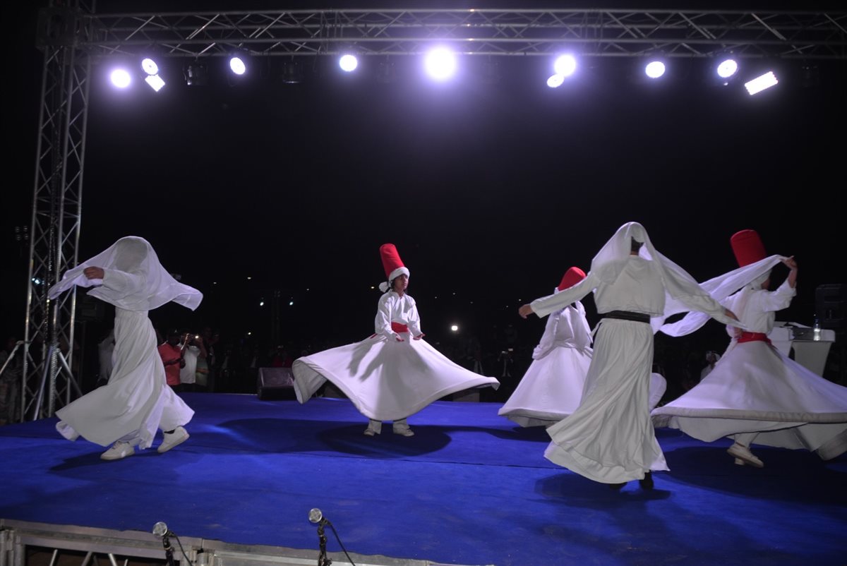 احتفالية ضخمة بمعبد الأقصر