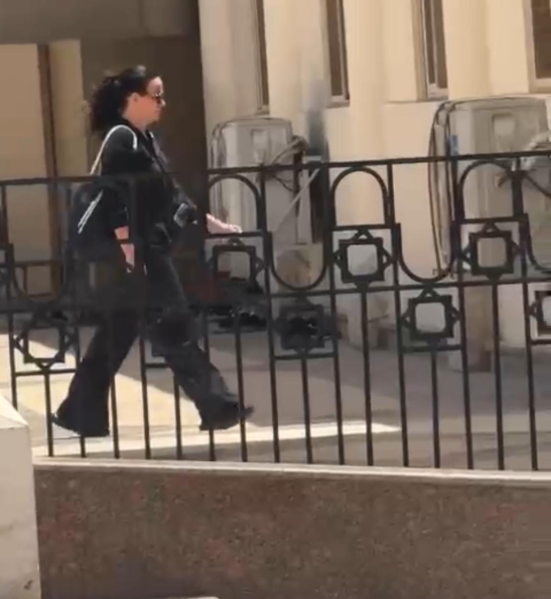 لقطات مؤثرة لـ نجوم الفن من عزاء الفنان سليمان عيد|