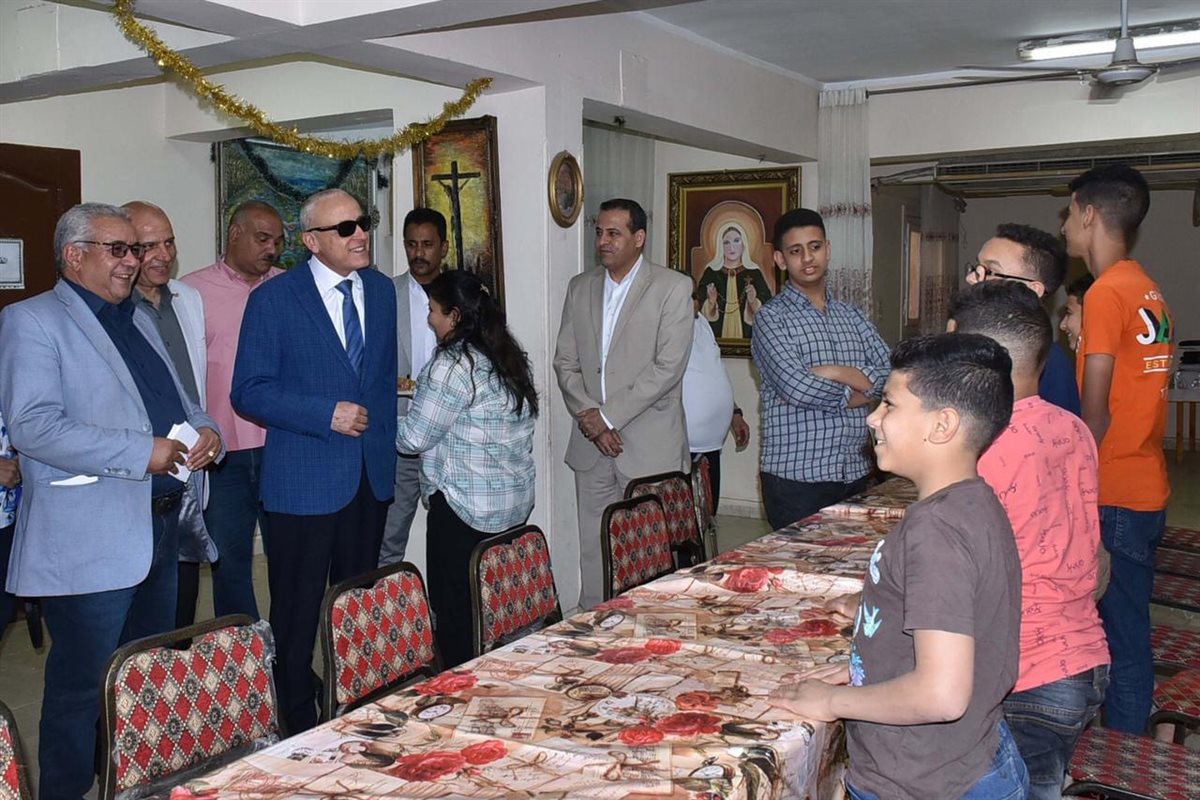 محافظ الأقصر يهنى اطفال الأقصر بالعيد&nbsp;
