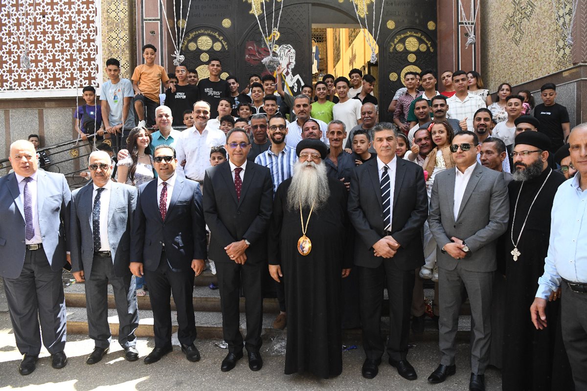محافظ قنا يهنئ الأقباط بعيد القيامة&nbsp;