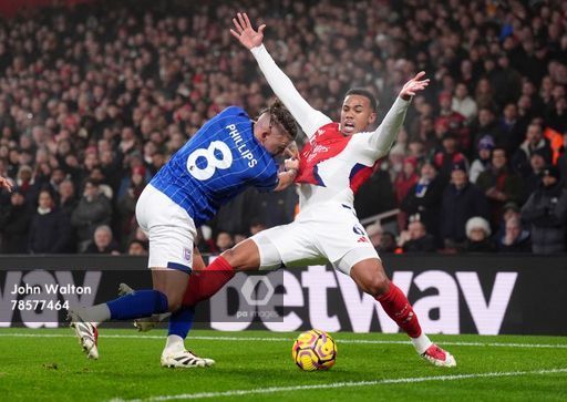 موعد مشاهدة مباراة آرسنال وإيبسويتش تاون اليوم بث مباشر