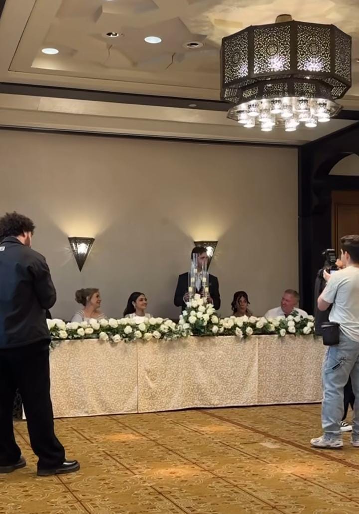 بالصور.. مي الغيطي تحتفل بزفافها على طبيب بريطاني بحضور الأهل والأصدقاء