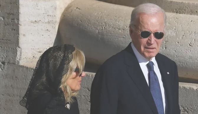 بايدن وزوجته