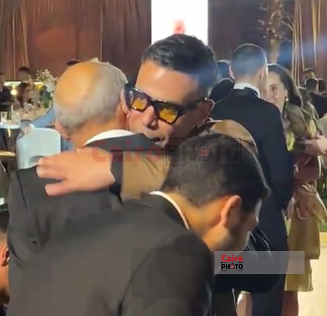 محمد إمام في حفل زفاف ابنة عمه عصام إمام