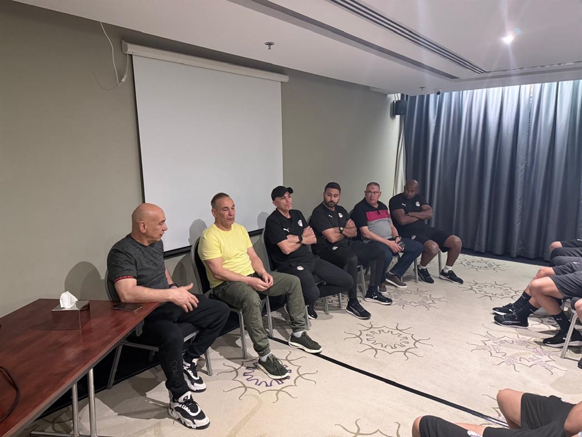 زيارة حسام حسن لـ معسكر منتخب مصر