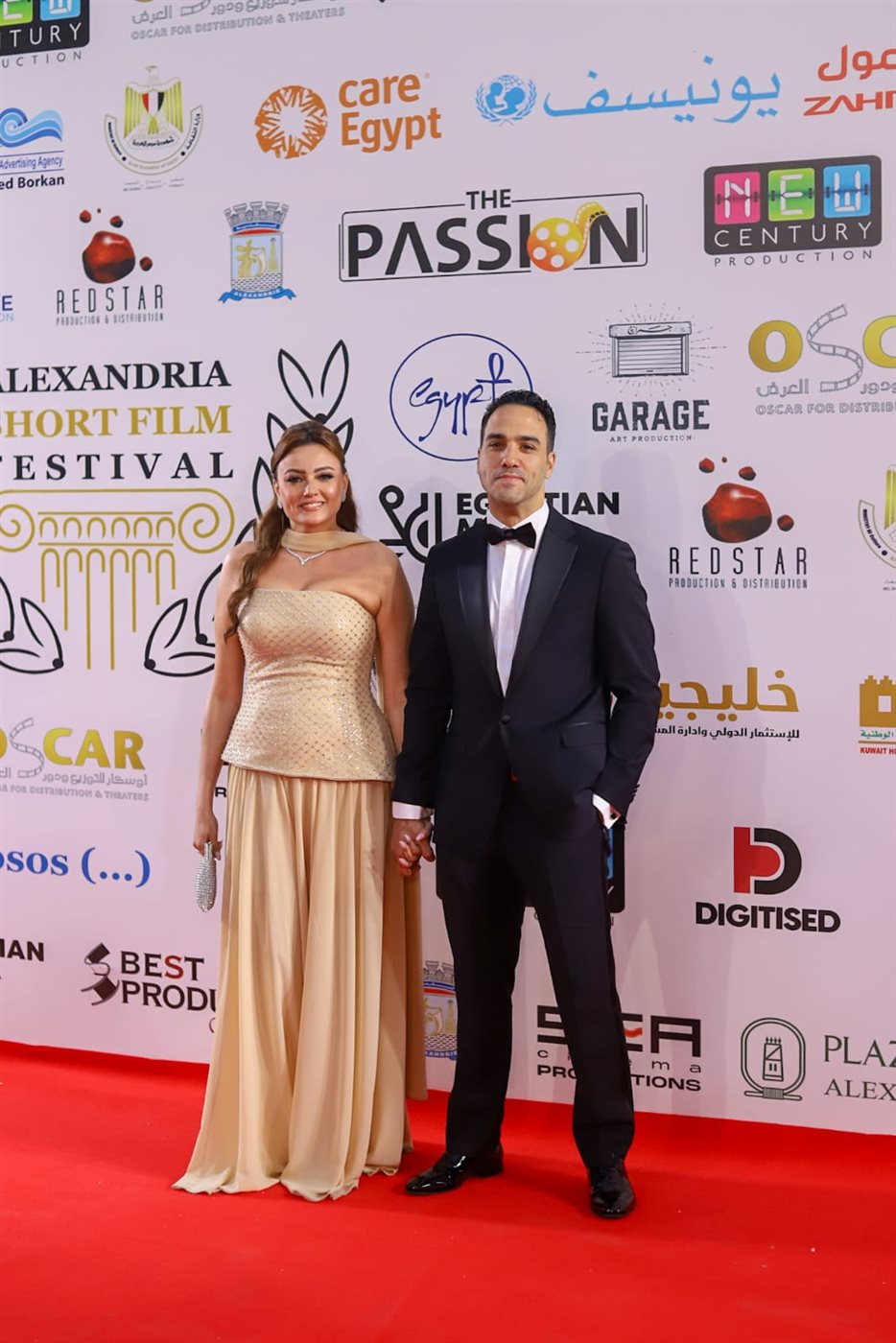 محمود حميدة وبشرى أول الحضور.. بدء توافد النجوم على ريد كاربت افتتاح مهرجان الإسكندرية للفيلم القصير&nbsp;