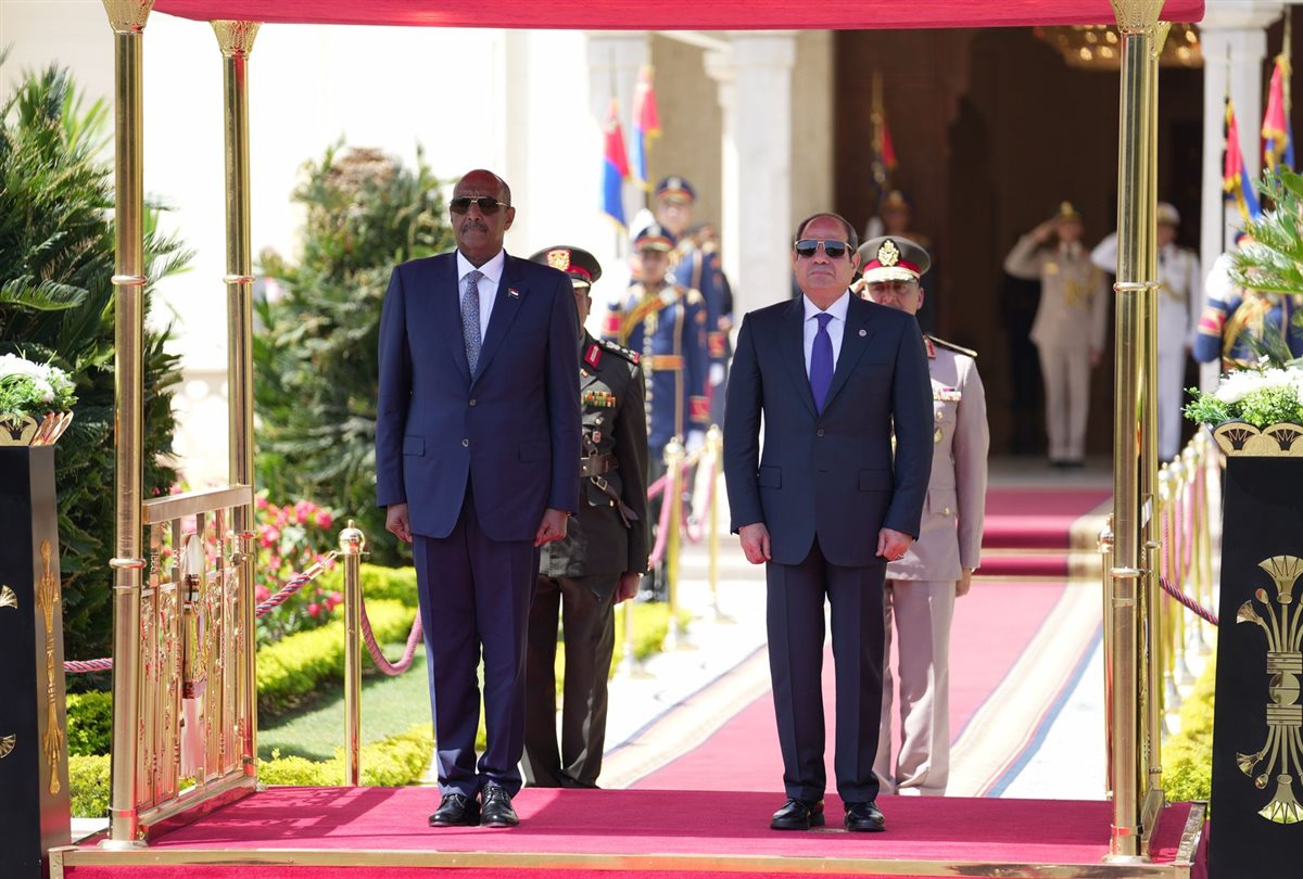 الرئيس السيسي والفريق أول ركن عبد الفتاح البرهان&nbsp;