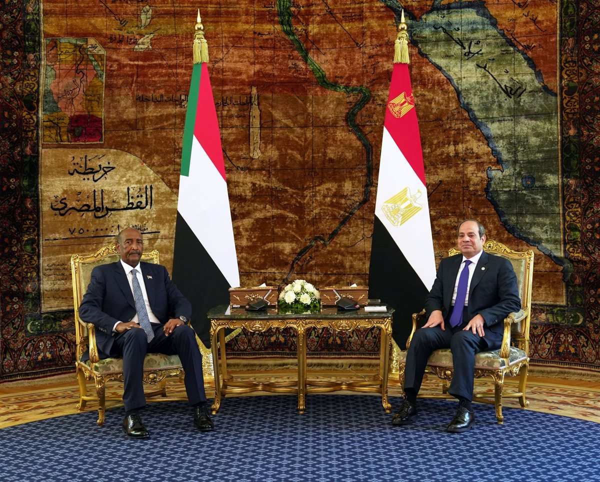 الرئيس السيسي والفريق أول ركن عبد الفتاح البرهان&nbsp;