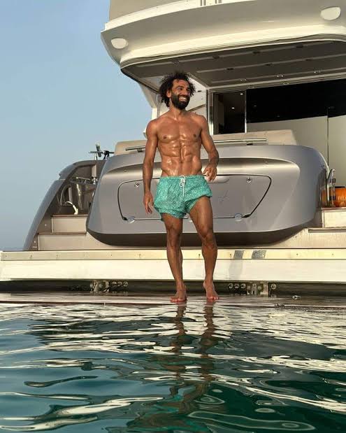 محمد صلاح بمنطقة شعاب بيوض بالغردقة 
