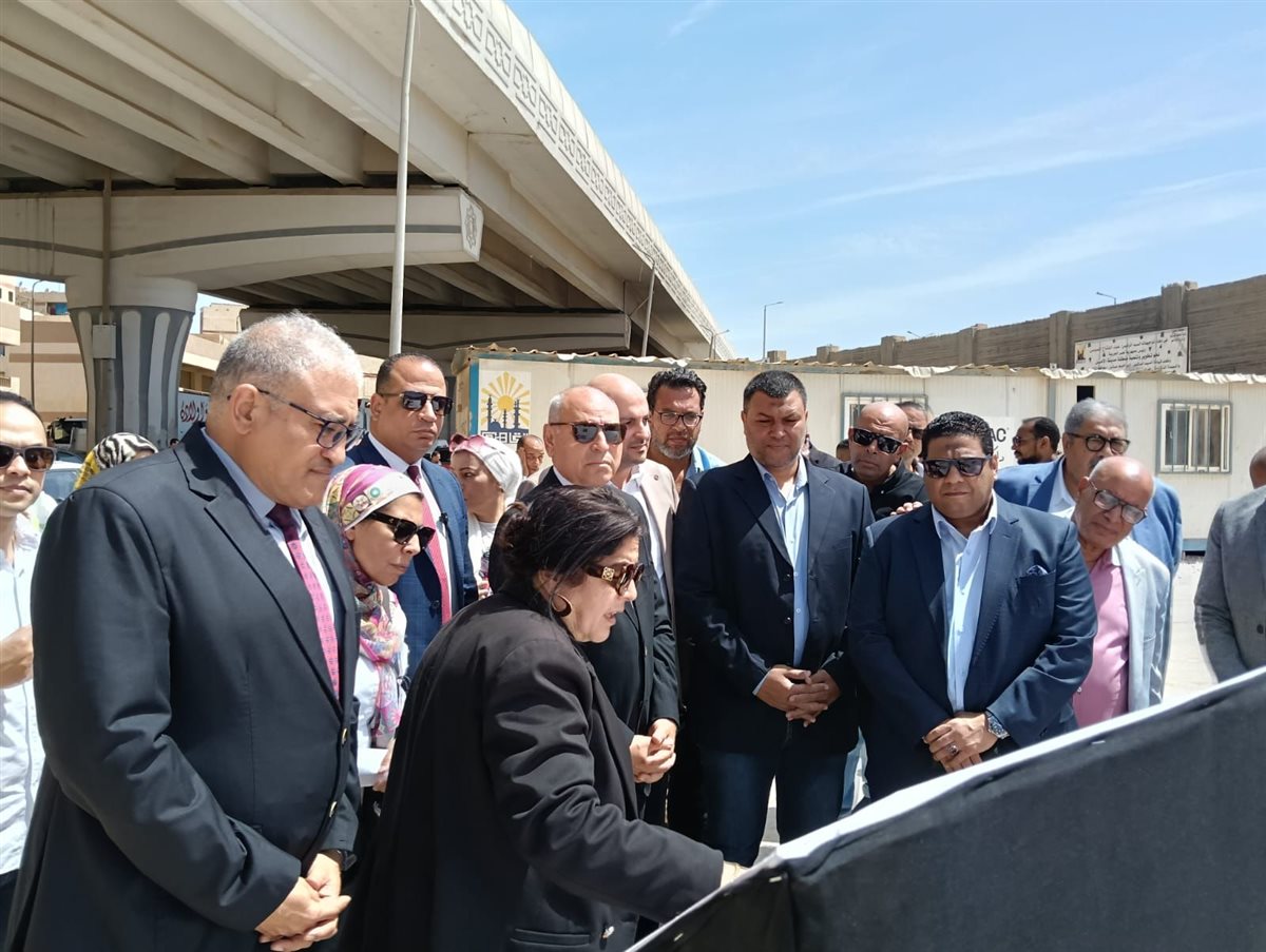 محافظ القاهرة يتابع أعمال إنشاء الأبراج السكنية بمدينة الأمل&nbsp;