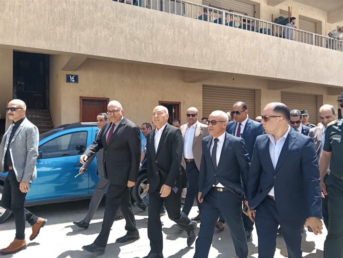 محافظ القاهرة يتابع أعمال إنشاء الأبراج السكنية بمدينة الأمل&nbsp;