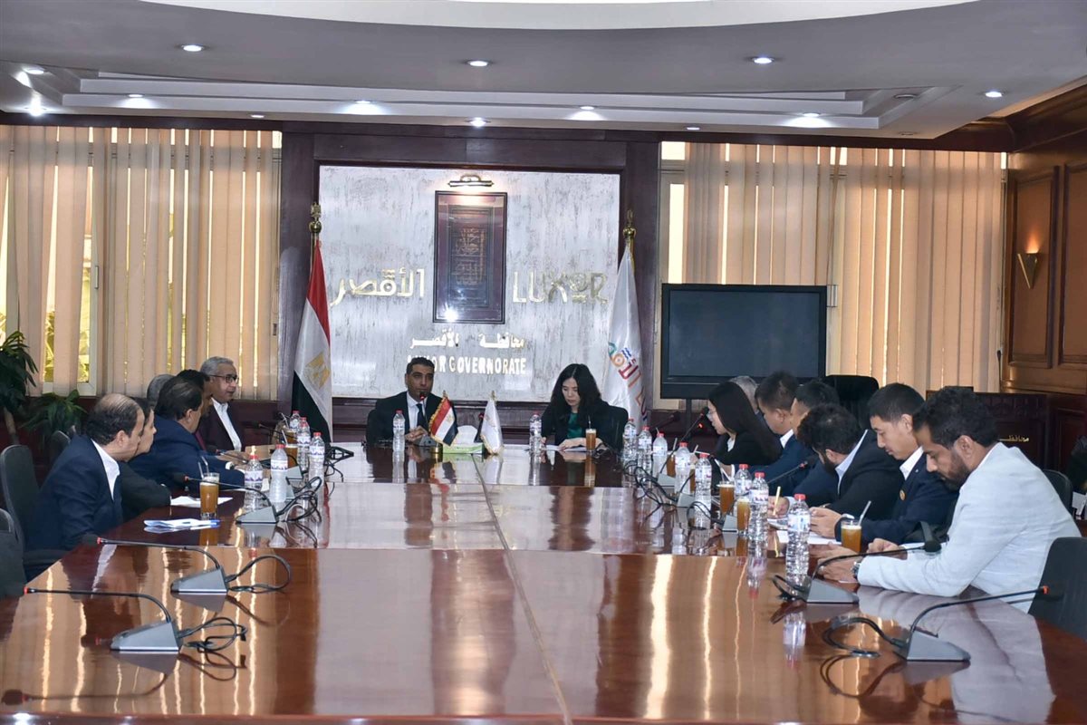 نائب محافظ الأقصر يستقبل وفدا صينيا&nbsp;