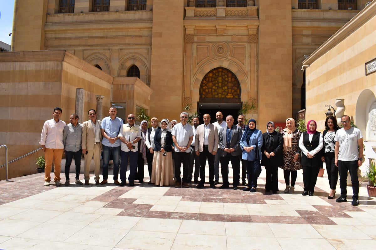 الأمين العام للمجلس الأعلى للآثار في متحف الفن الإسلامي&nbsp;